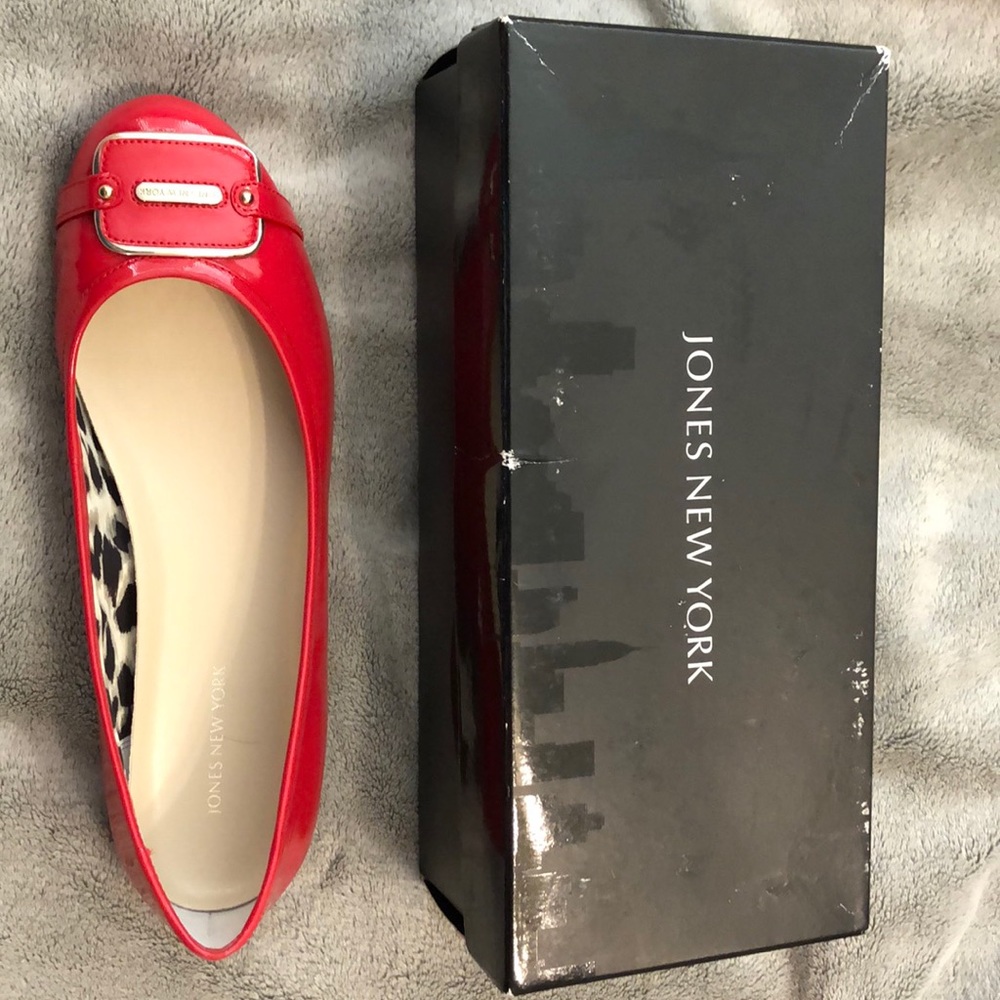 Jones New York Red Patent Leather flats-10M